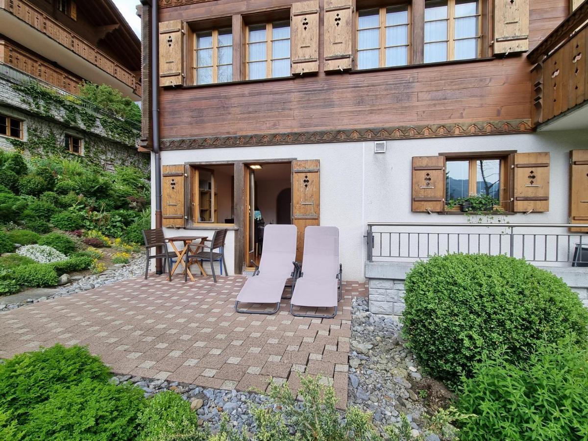Mom - Alpine Boutique Apartments, Chalet Fagus, Terrace Studio 格林德瓦 外观 照片