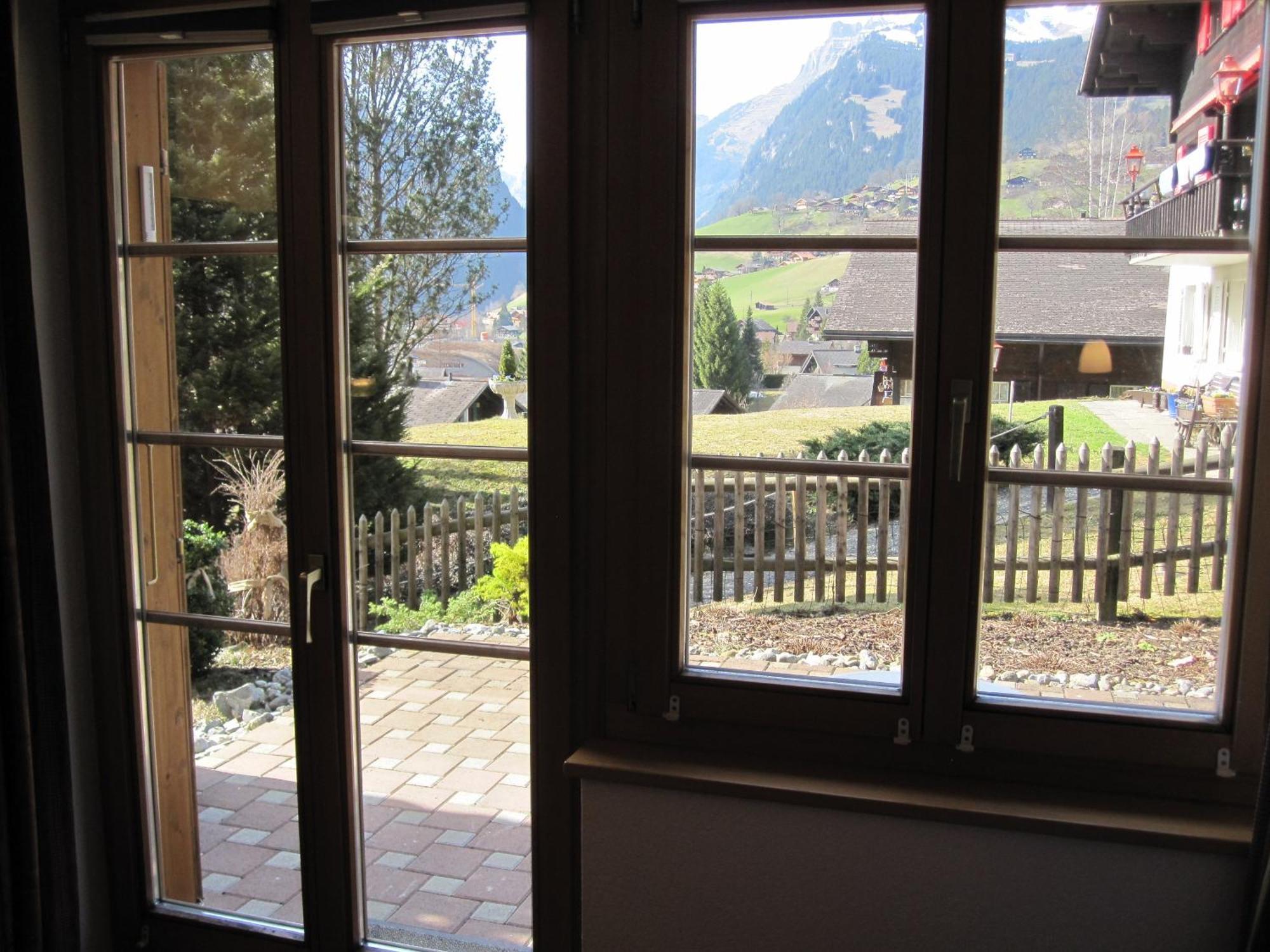 Mom - Alpine Boutique Apartments, Chalet Fagus, Terrace Studio 格林德瓦 外观 照片